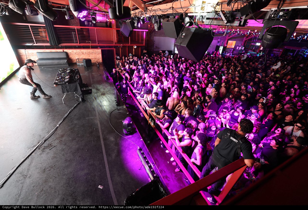 Packed Crowd Surges at Wobbleland 2026 Festival