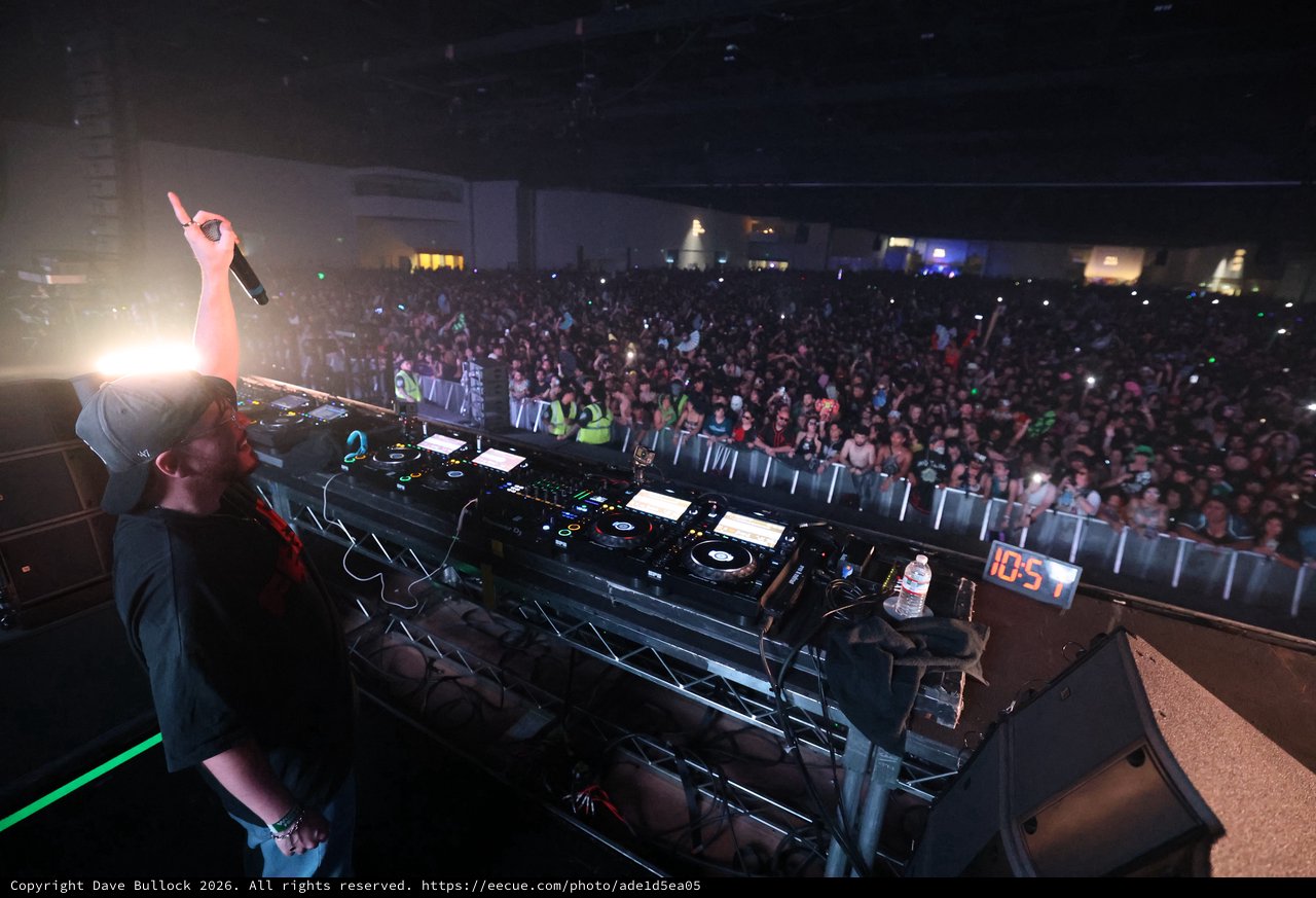 DJ Commands Massive Crowd at Wobbleland 2026