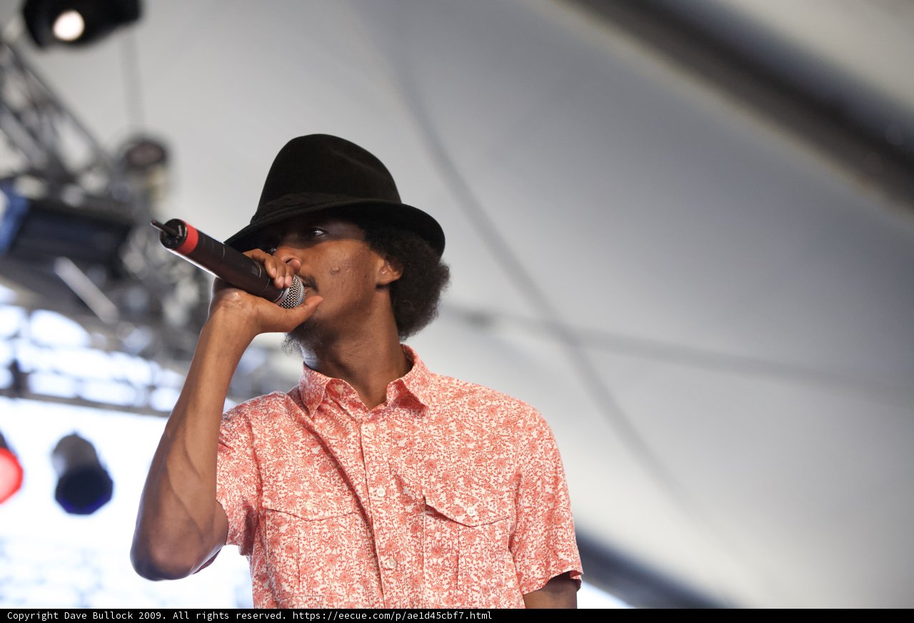 K'naan Warsame's Striking Performance at Coachella 2009