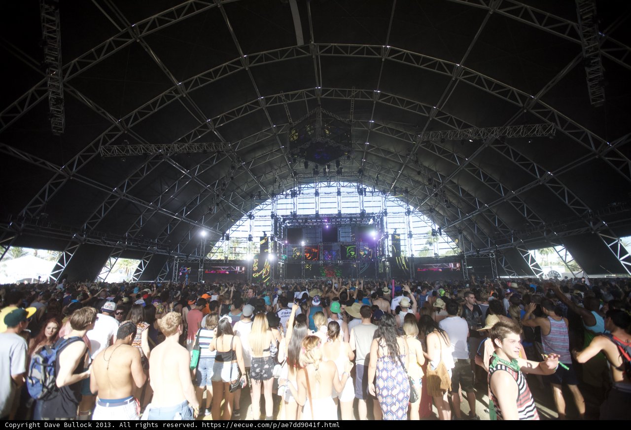 Coachella Concertgoers Enjoy the Stage