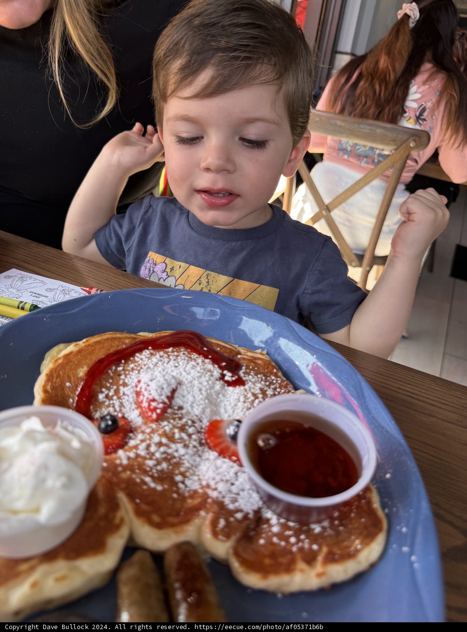 Pancake Paradise at Ygnacio Plaza