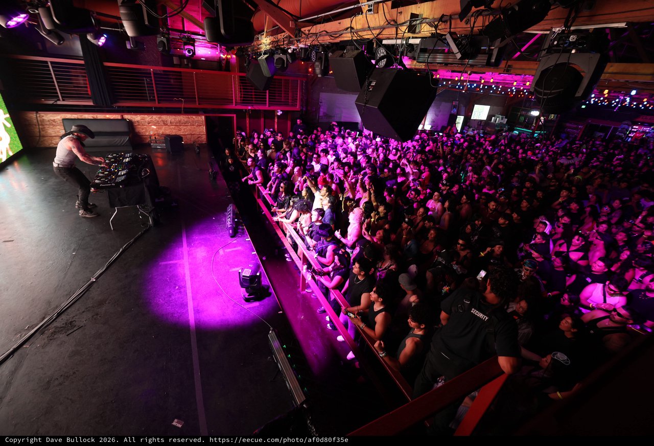 DJ Rocks Packed Crowd at Wobbleland 2026