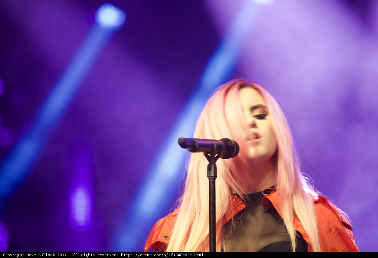 Blonde Bombshell Takes Center Stage