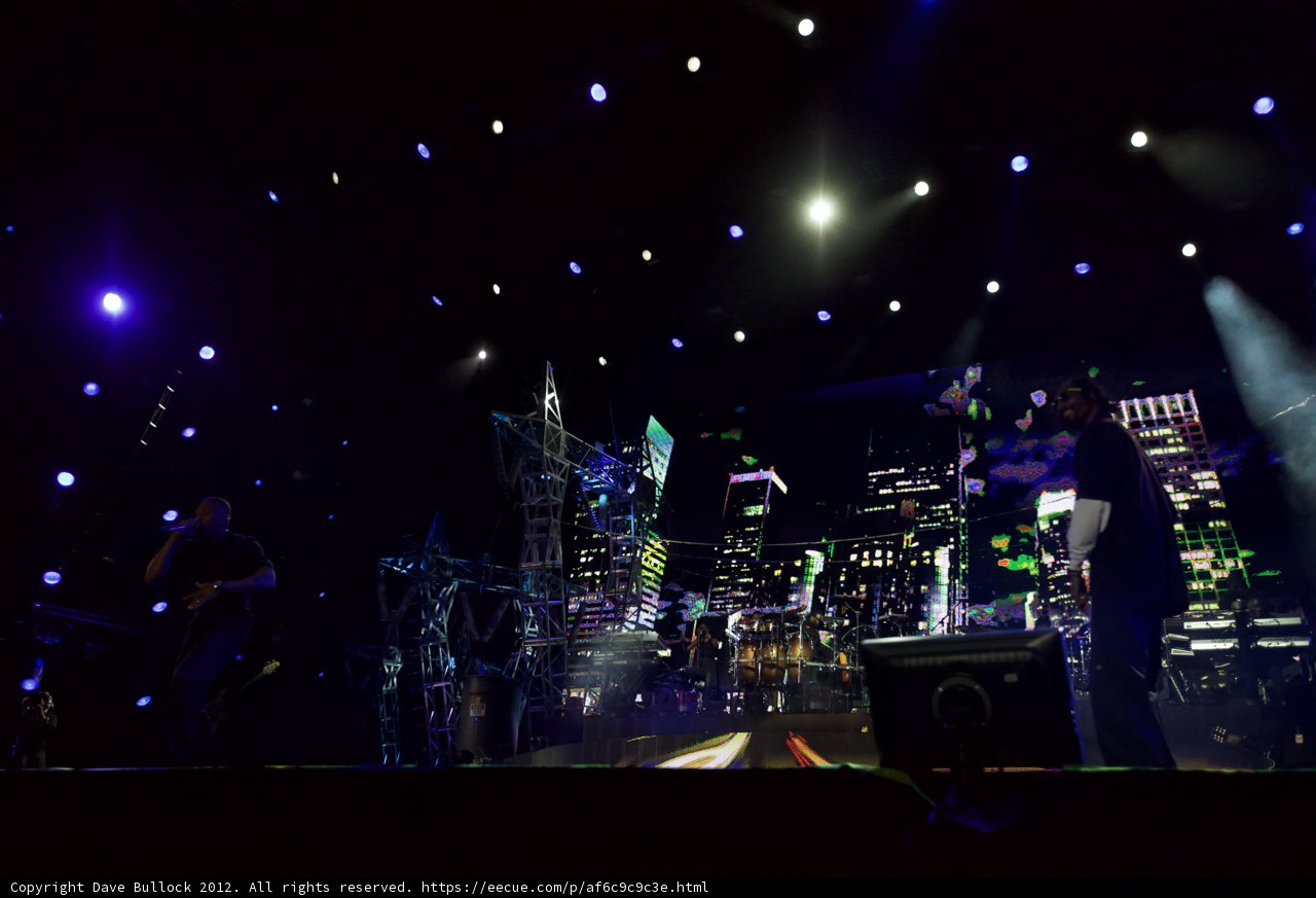 Snoop Dogg Rocks Coachella