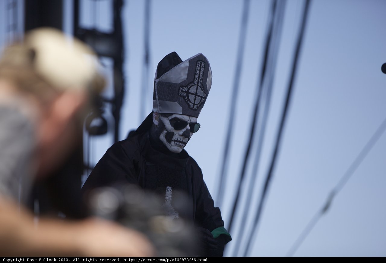 The Skull and Hat Duo