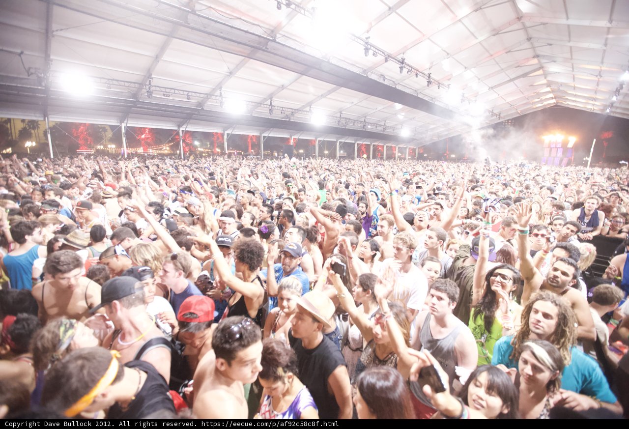 Concert Crowd Goes Wild at Coachella 2012 Weekend 2 Saturday Night