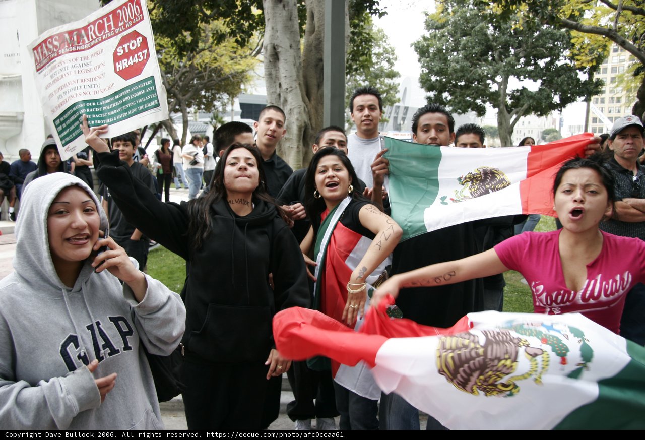 Mexican Students Protest at US Embassy in Mexico City