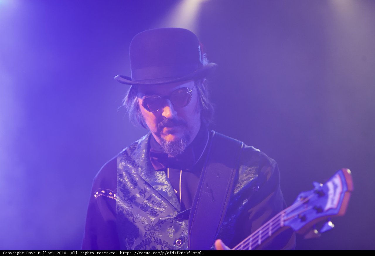 Les Claypool's Hat-Trick Performance