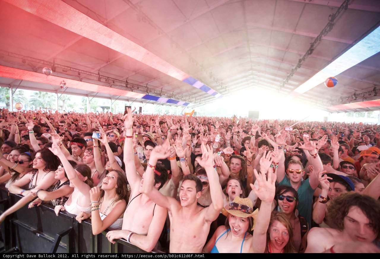 Urban Crowd Gets into the Groove at Coachella