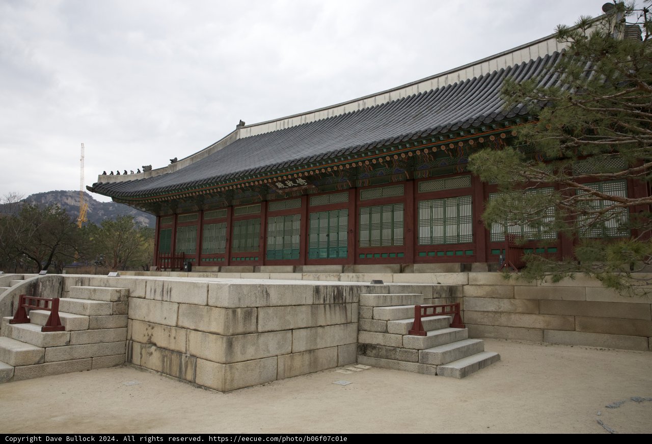 Commanding Majesty: The Grand Palace of Seoul