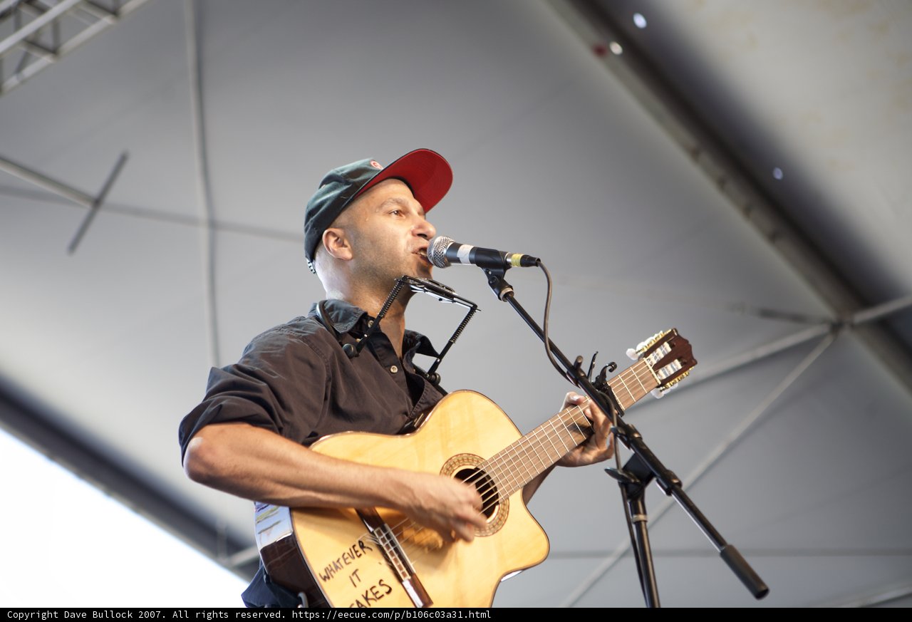Tom Morello Rocks Coachella with Electric Guitar