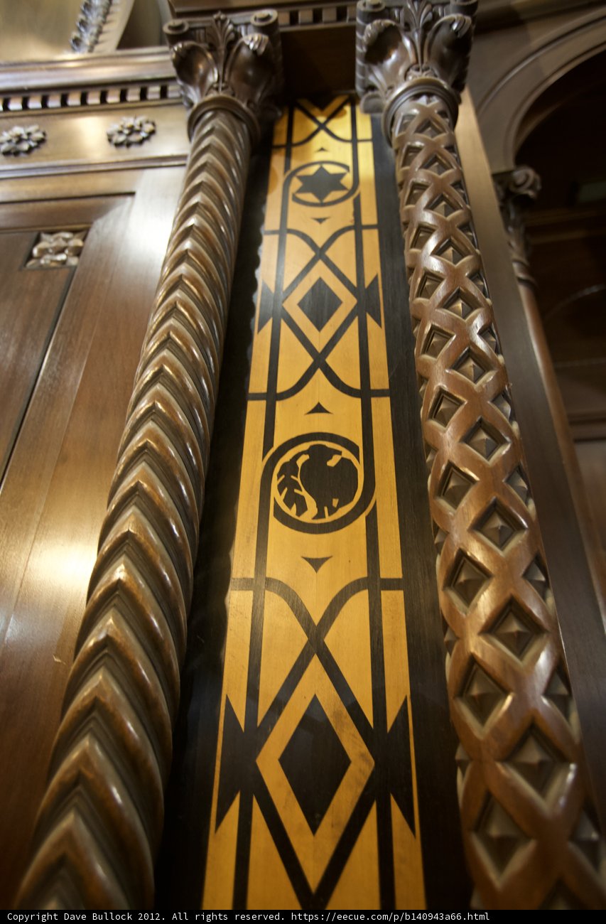 Opulent Pillars with Gold and Black Design