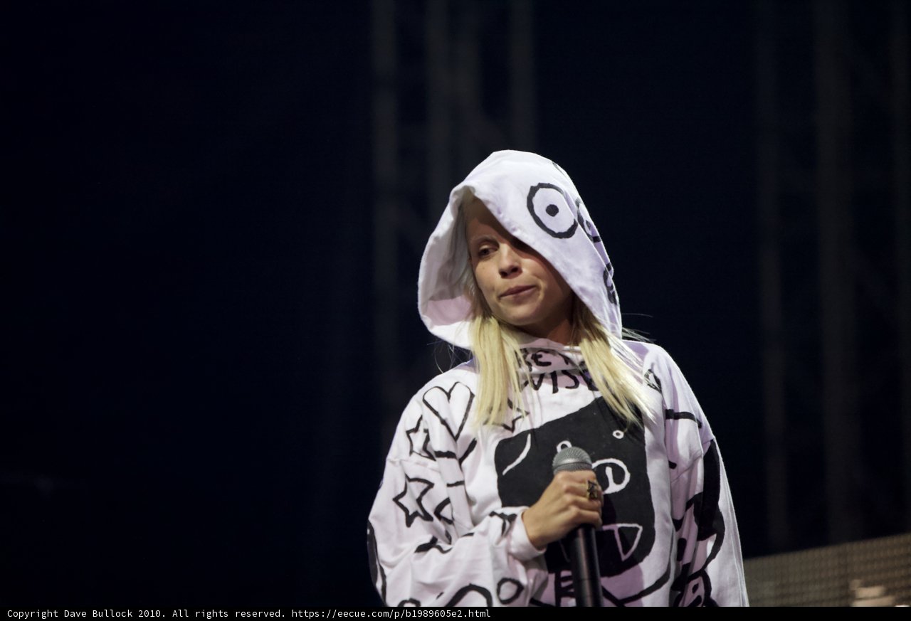 Hoodie heroine