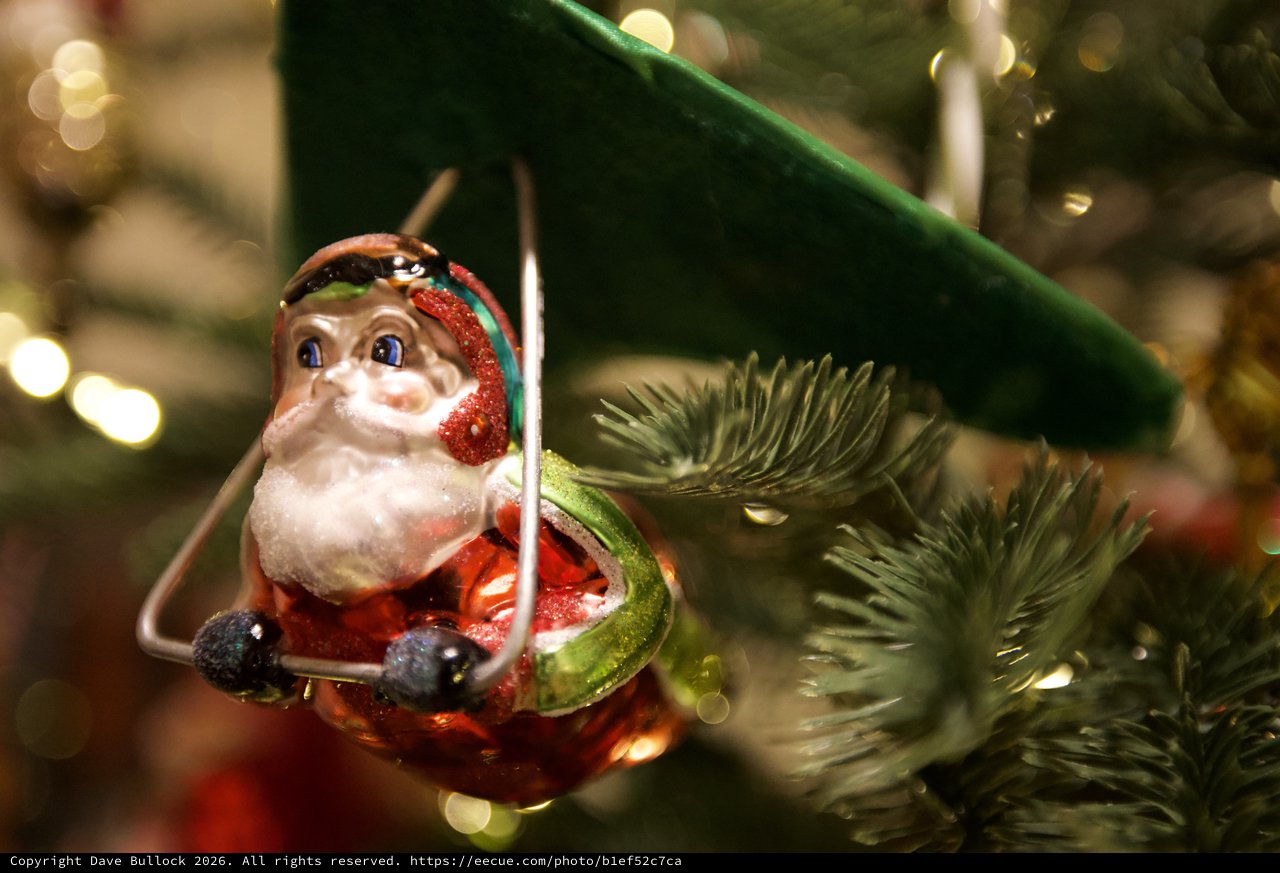 Vintage Santa Claus Christmas Tree Ornament Close-Up