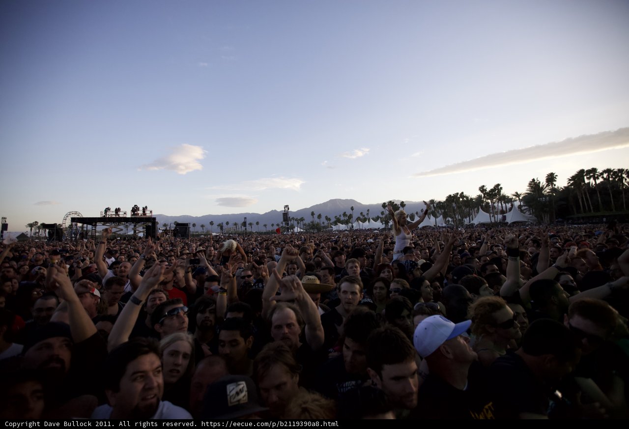 Big Four Festival Crowd Goes Wild for Rock Concert