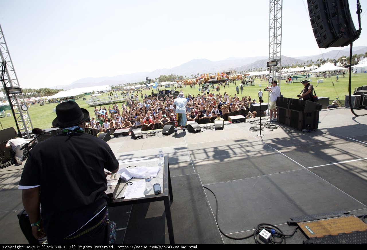 Entertainer Rocks Coachella Crowd with DJ Set