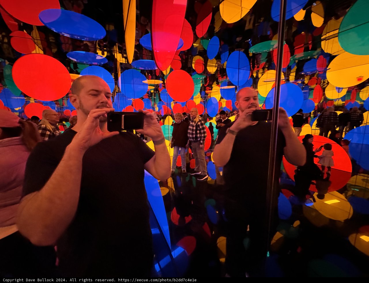 A Technicolor Selfie: Capturing the Moment