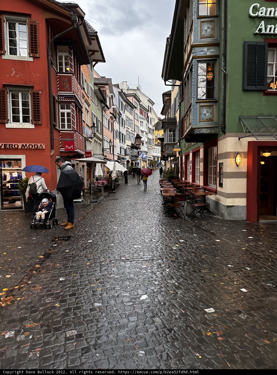 The Vibrant Streets of Zürich