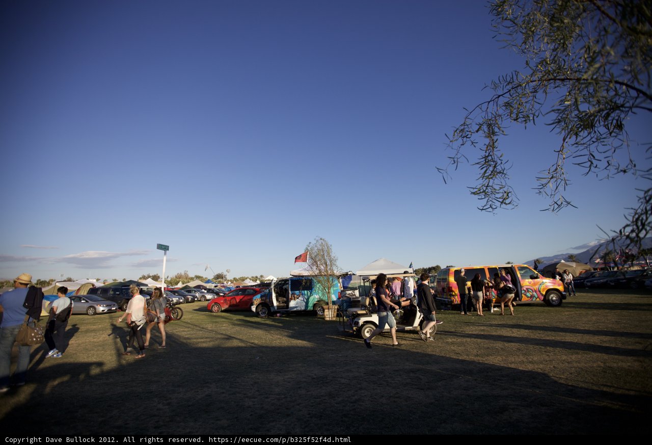 Coachella Crowd Gathers