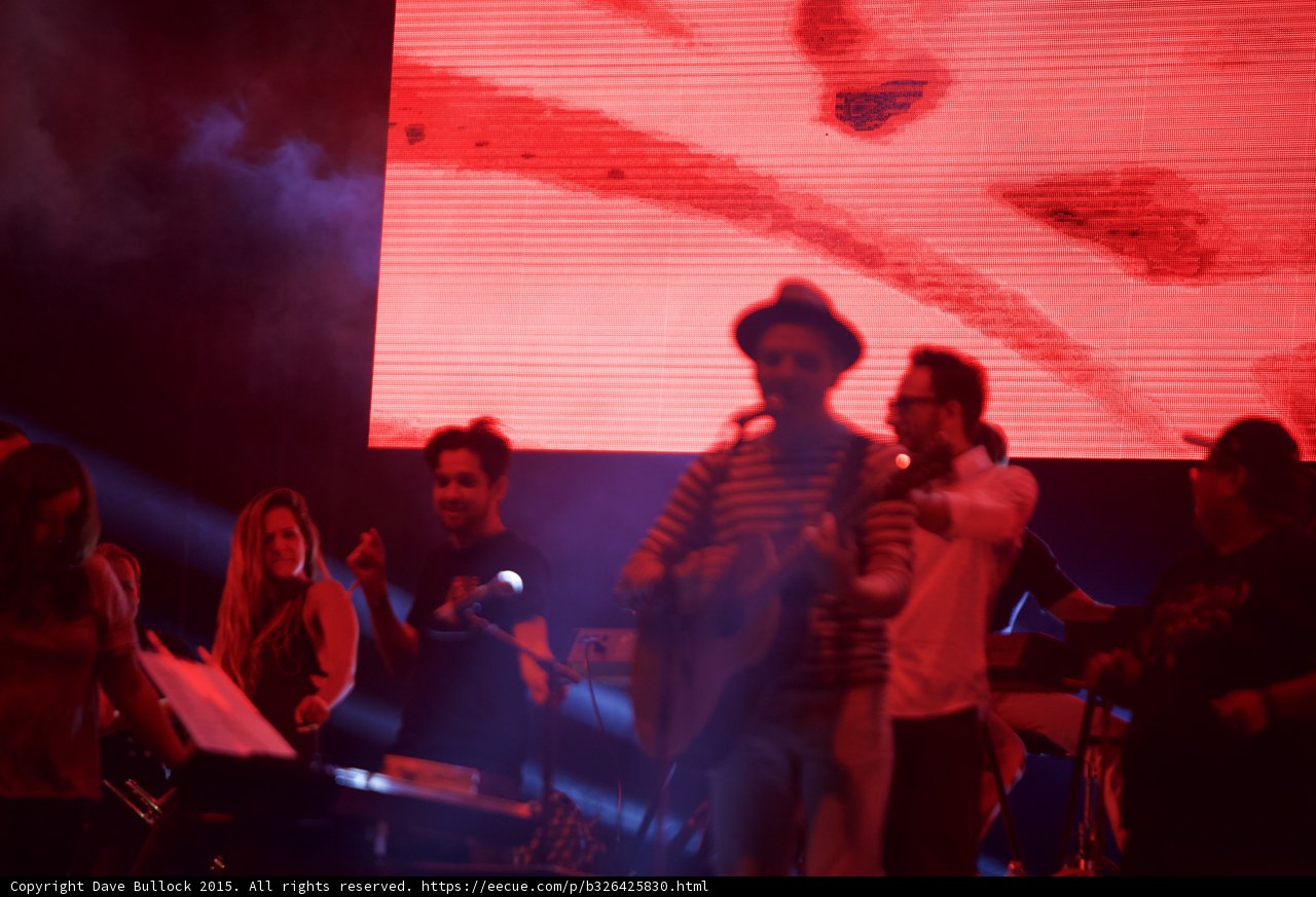 Belle and Sebastian Stuart Murdoch Motion Blur Fedora Striped Shirt Fan Glasses Dancing Red Screen
