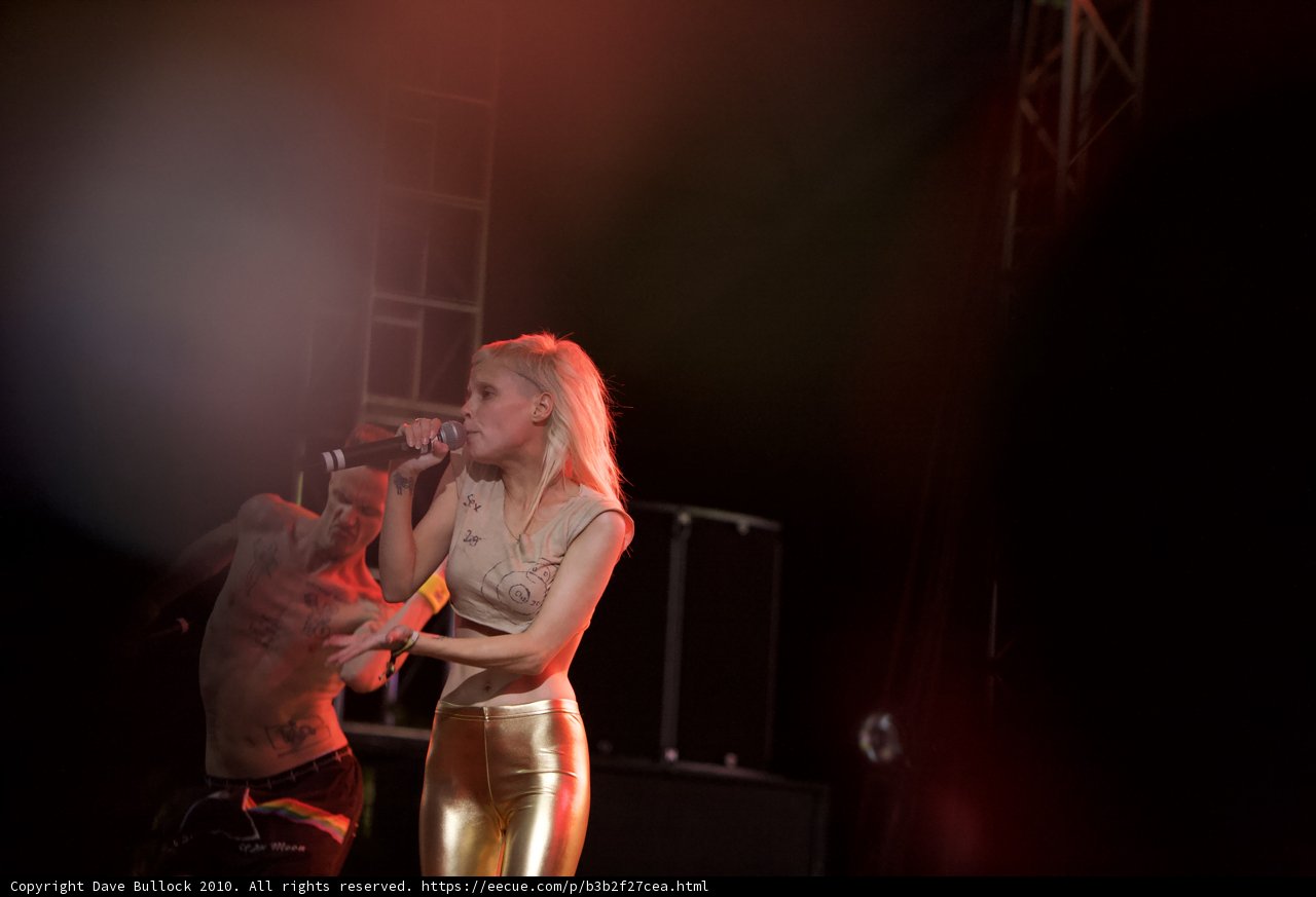 Golden Songstress Takes Center Stage