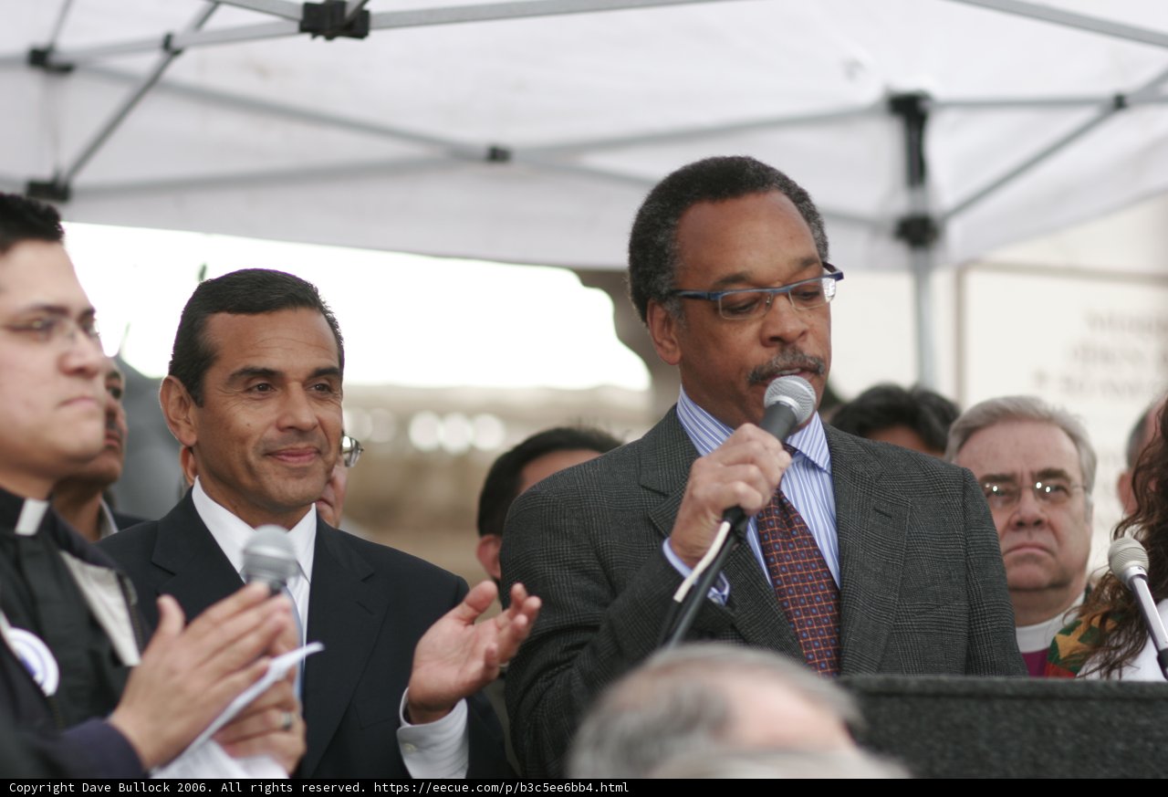 Antonio Villaraigosa addressing a crowd