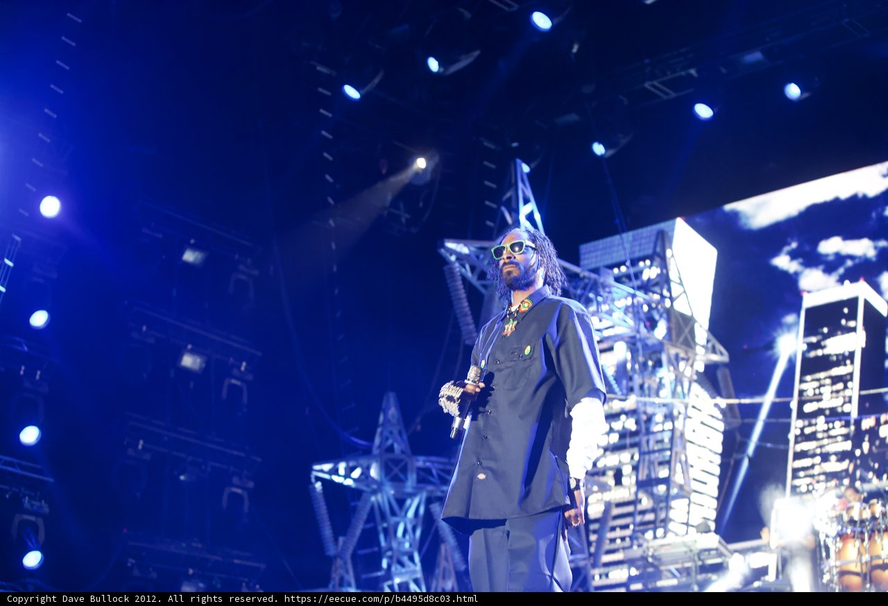 Snoop Dogg Takes Center Stage