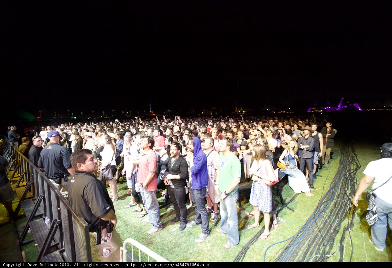 Coachella Concertgoers Enjoy Night Time Music
