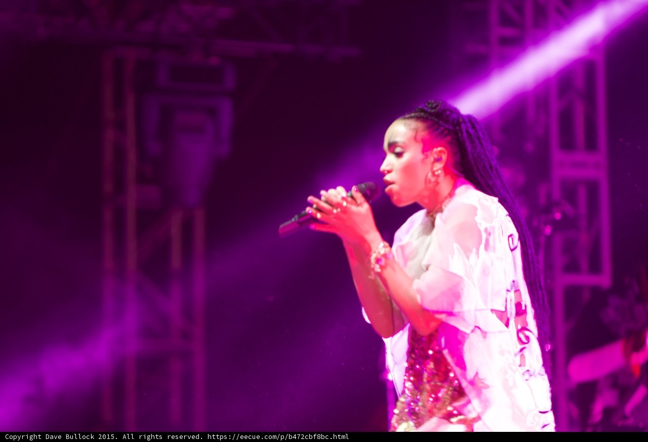 FKA Twigs Takes the Stage