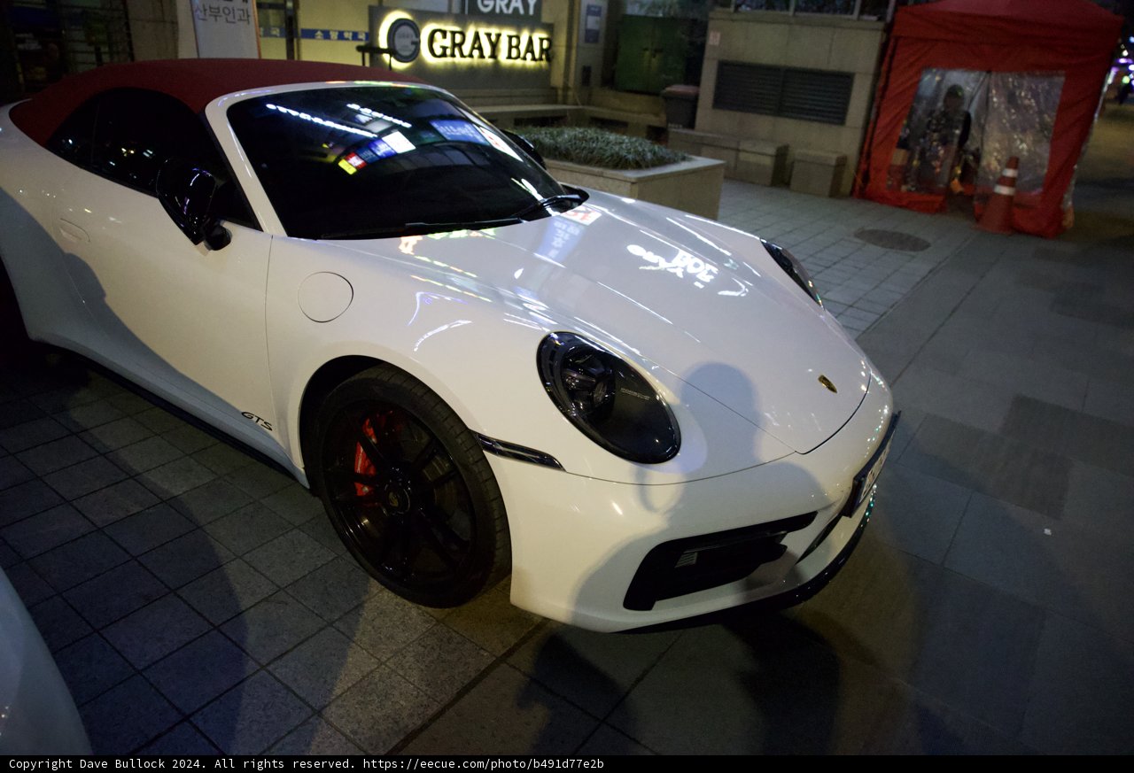 White Elegance: Porsche Sports Car