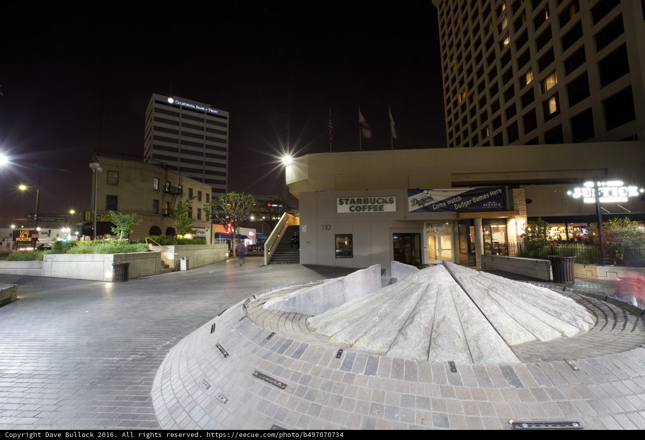 Centerpiece Fountain in the Urban Jungle