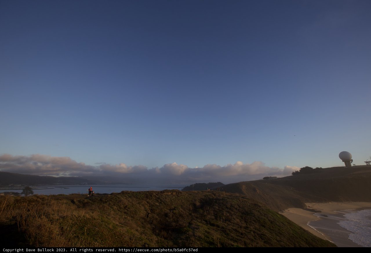 Majestic Horizon: A Gaze Across the Endless Sea