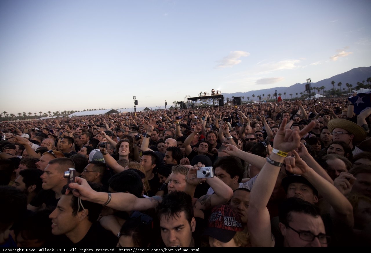 Hands Up in the Big Four Festival