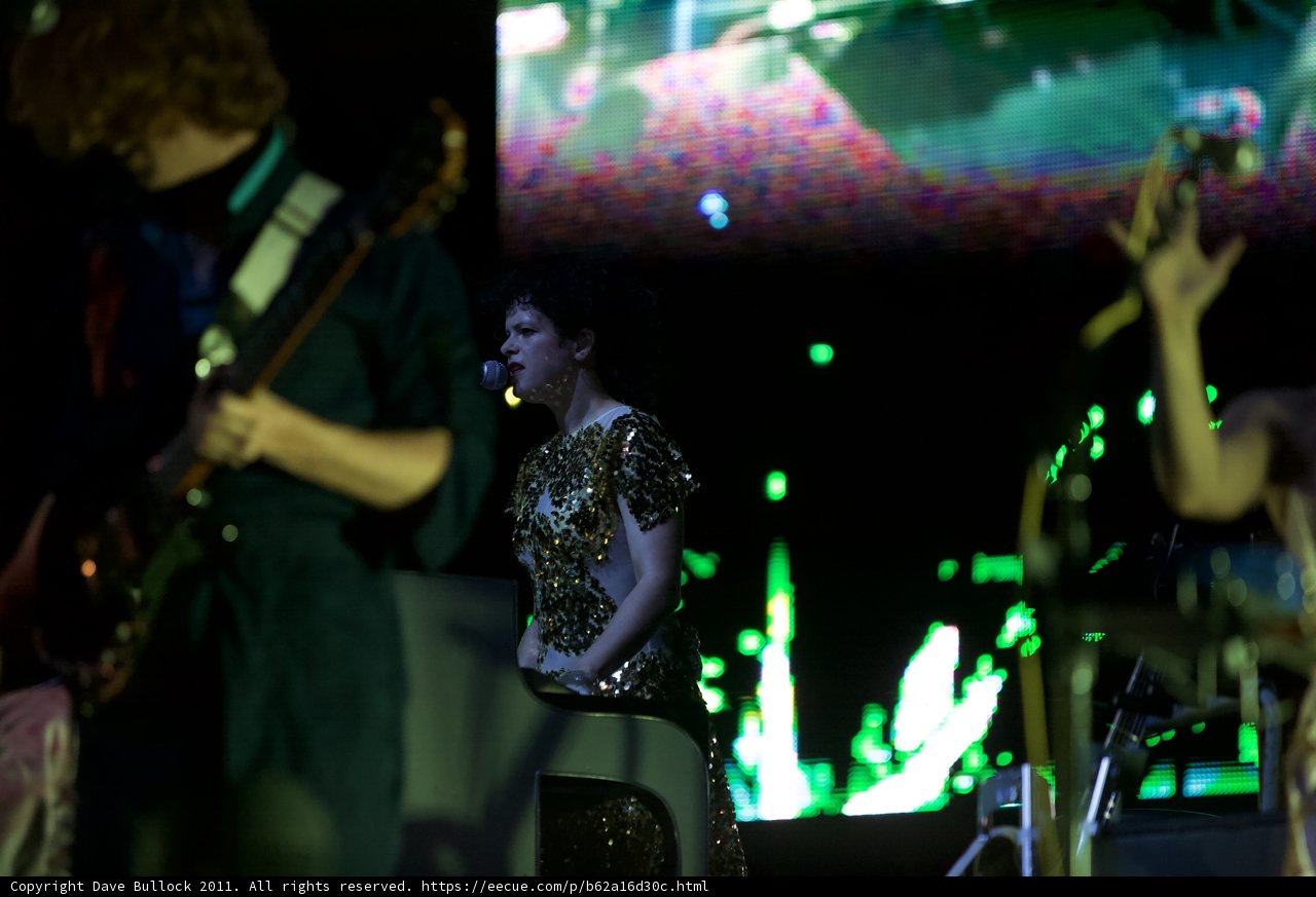 Régine Chassagne takes Coachella by storm with electrifying performance