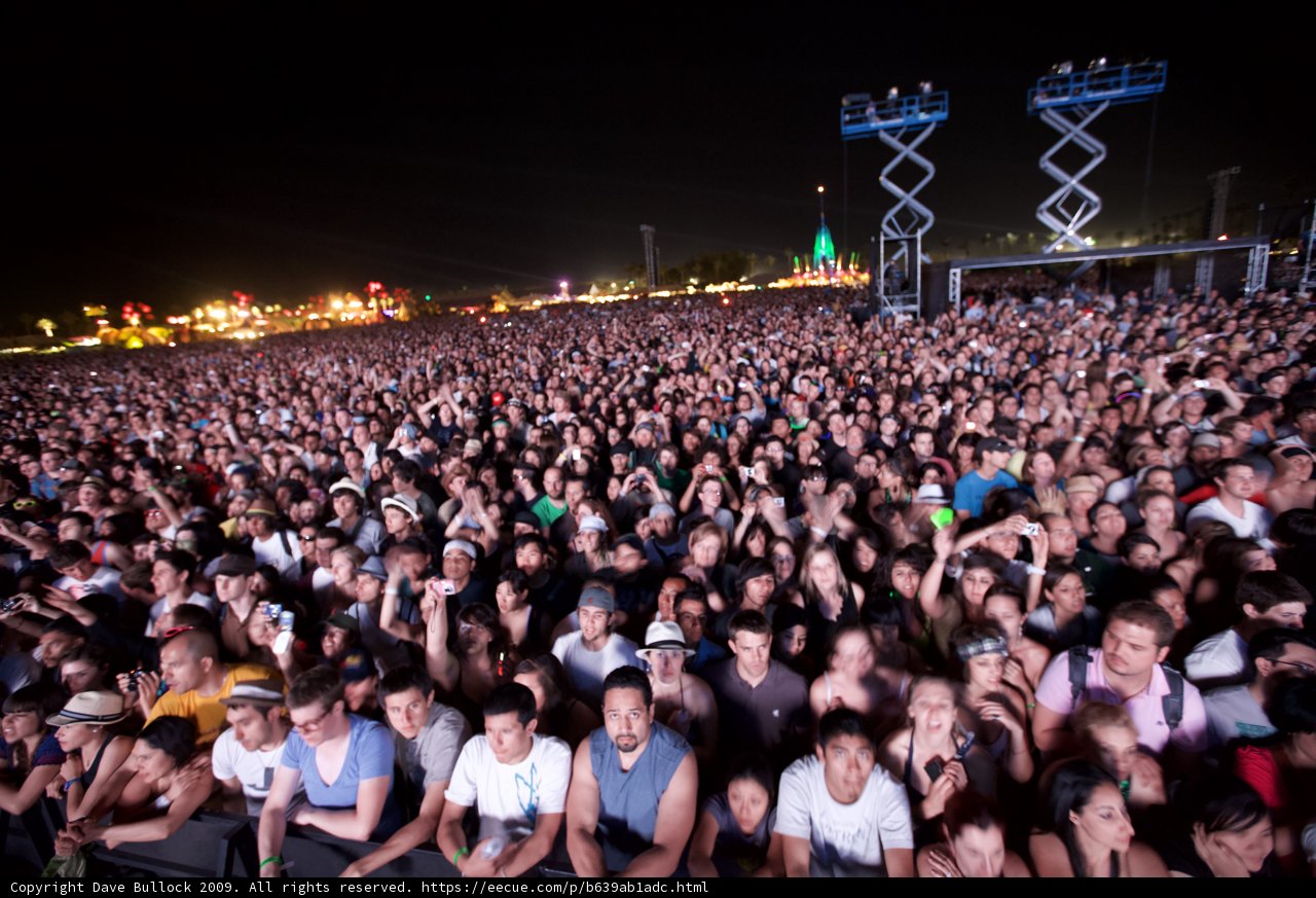Coachella 2009: Nighttime Concert Crowd
