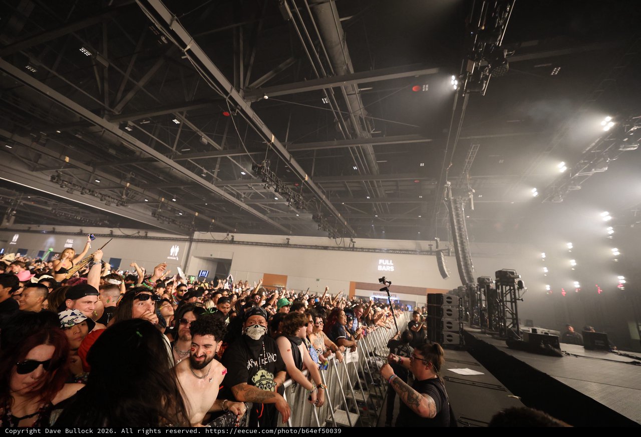 Massive Crowd Energy at Wobbleland 2026 Festival