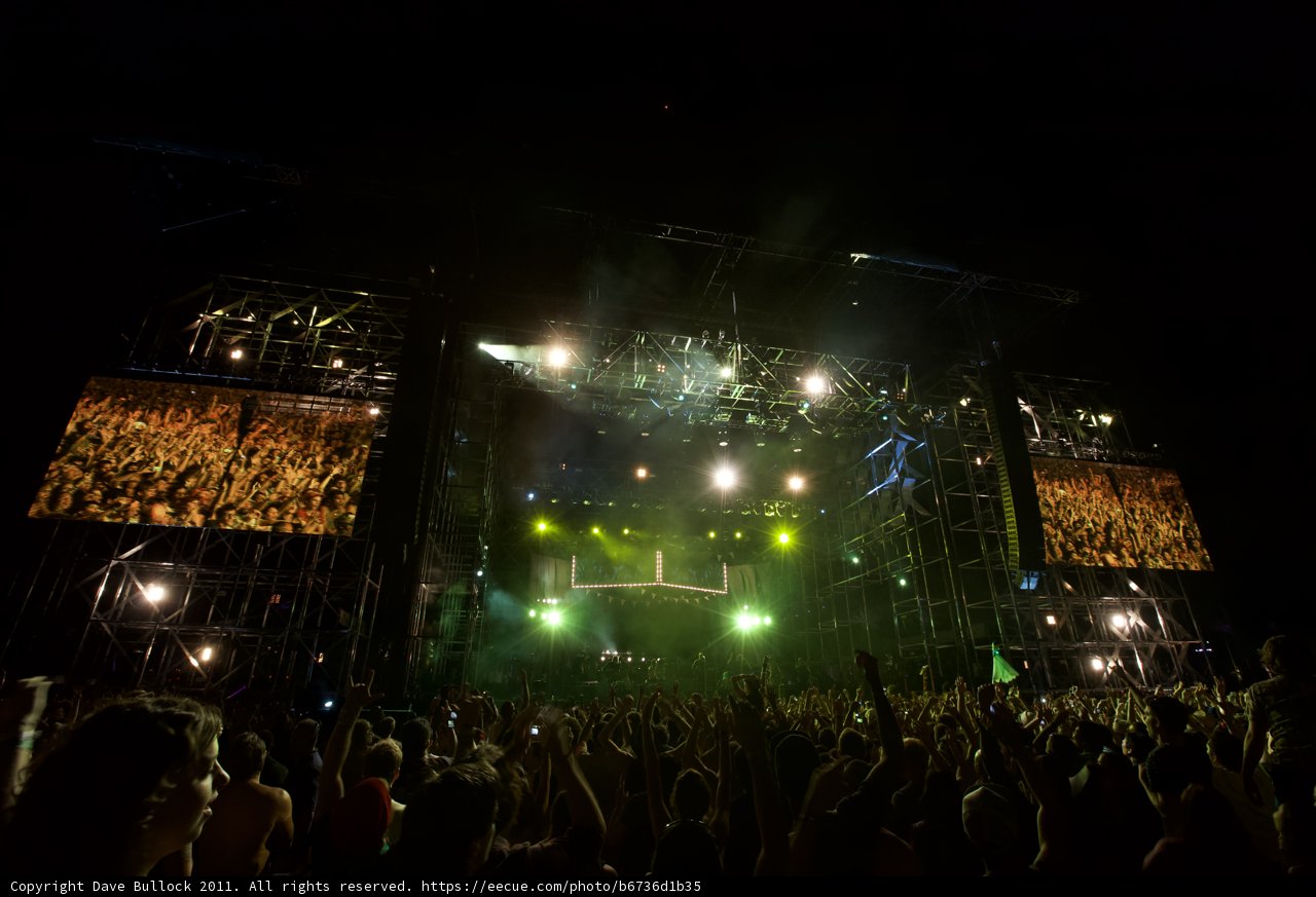 Coachella 2011: Rockin' the Green Lights