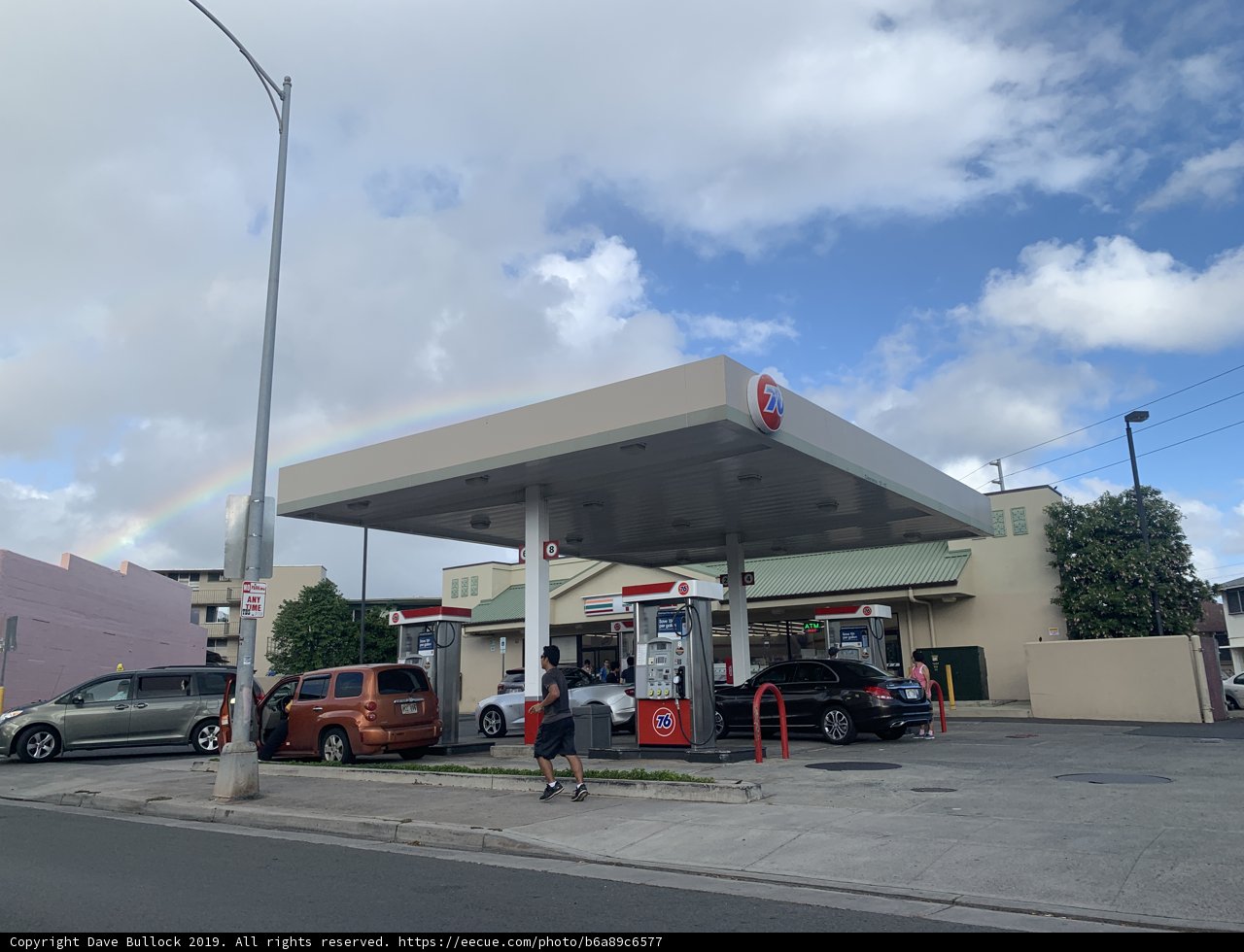 A rainbow over Honolulu