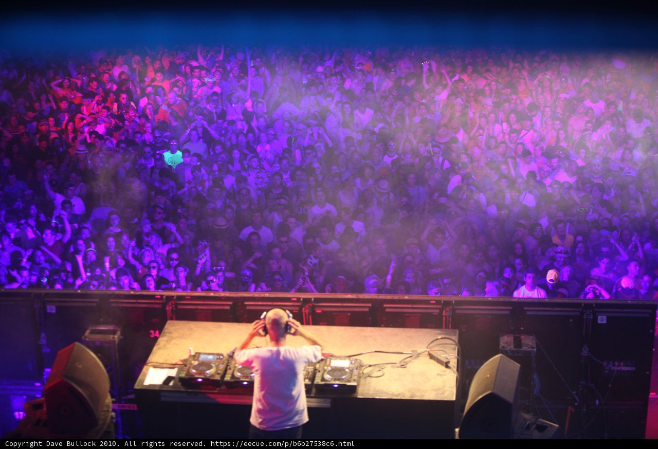 DJ Daisuke Rocks the Night in Coachella