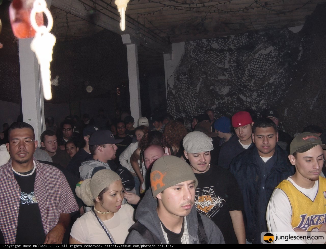 Hats off to the Crowd