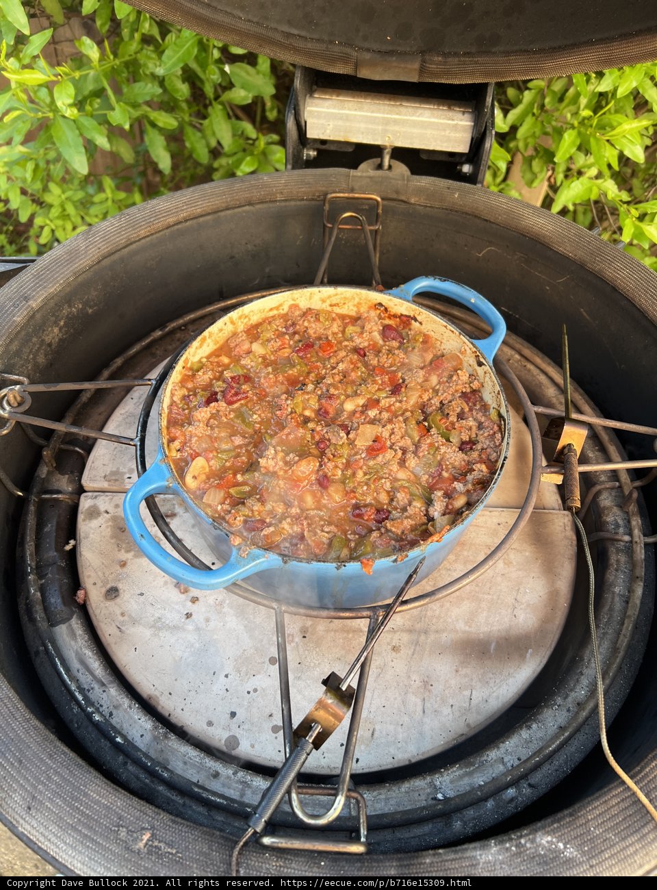 Smokin' Hot Chili on the Grill