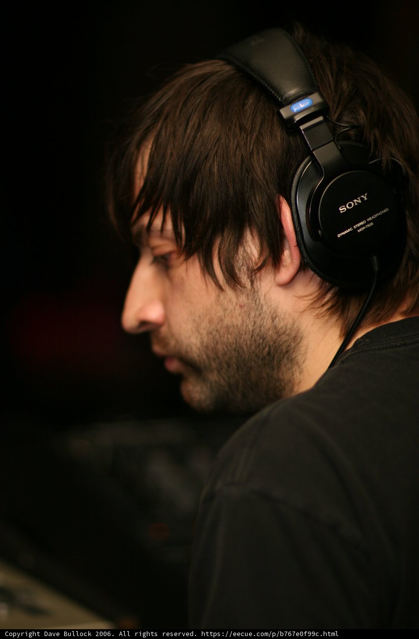 Headphone Groove