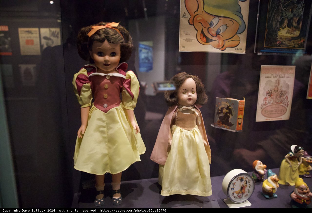 Innocent Sentinels: The Beauty of Doll Artistry