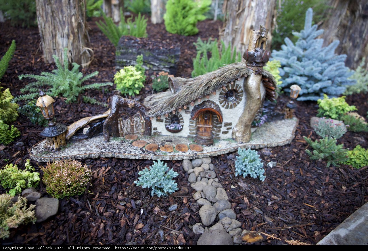 Enchanted Cottage in the Thistlewyck Garden