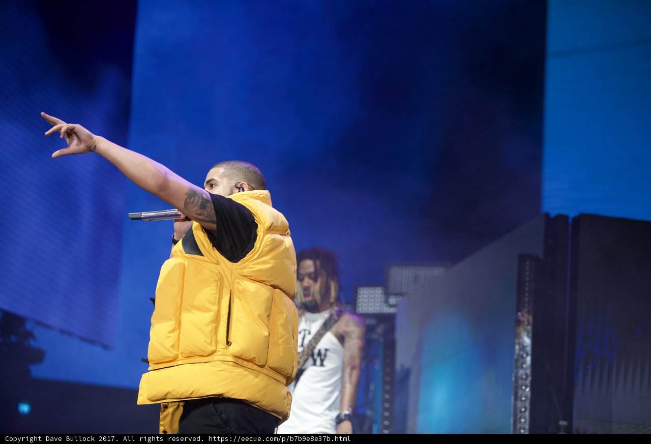 Drake's Solo Performance at O2 Arena