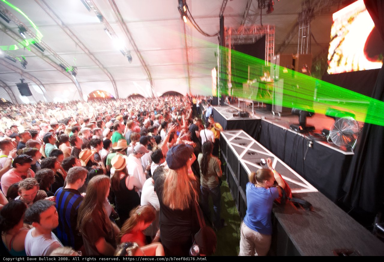 Green lights and jam-packed crowds