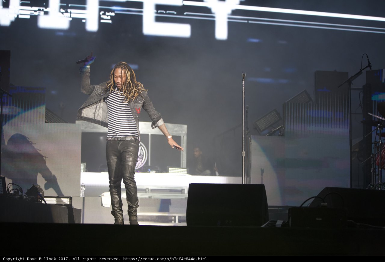 Dreadlocked Entertainer Takes the Stage
