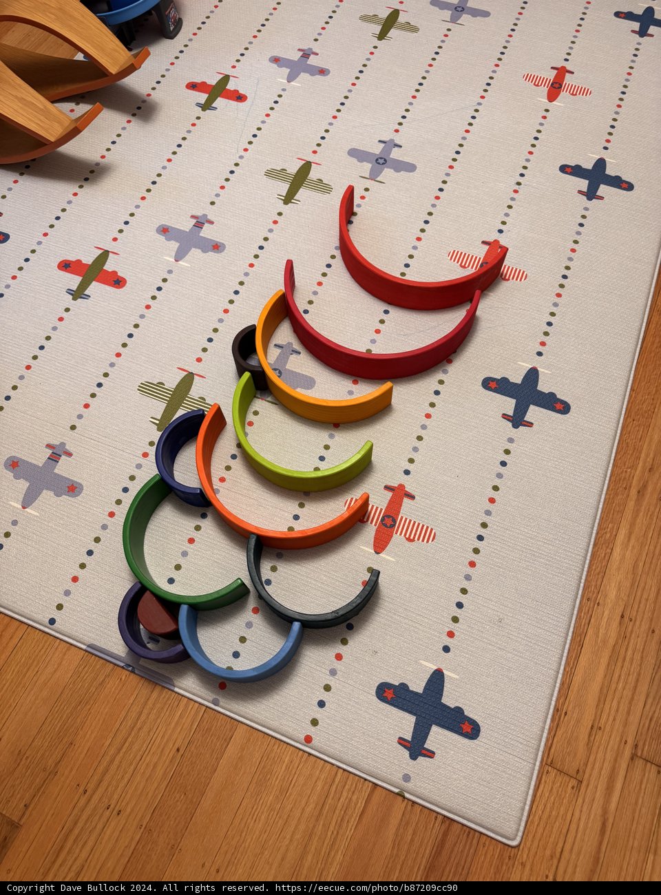 Playful Geometry in Motion