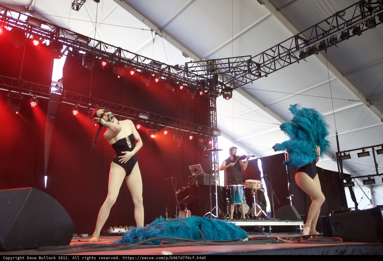 Bikini Babes Dance Their Hearts Out