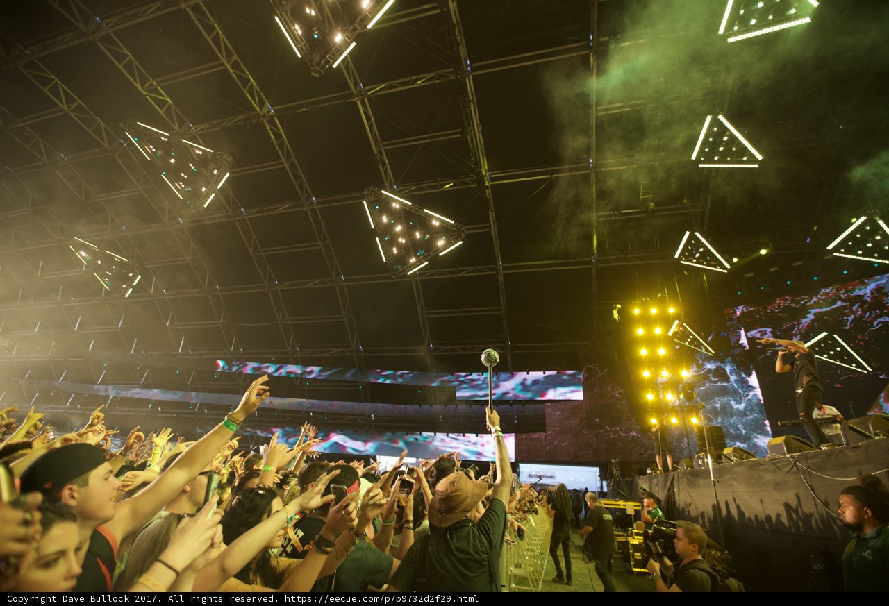 Spotlight on the Crowd